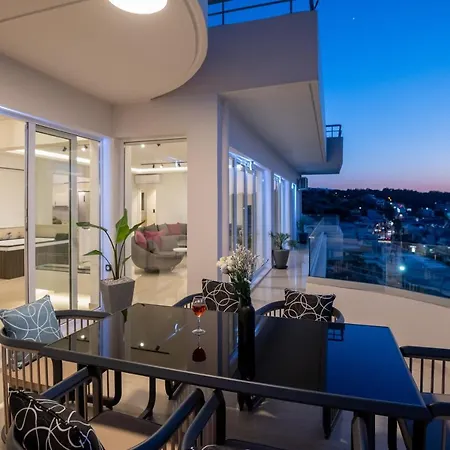 Lost In The View, Luxury With Seaview Apartment Rethymno