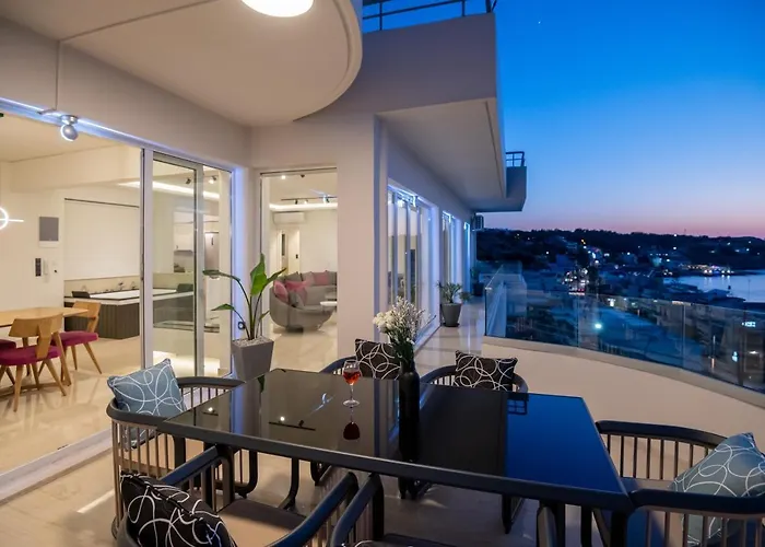 Lost In The View, Luxury With Seaview Apartment Rethymno